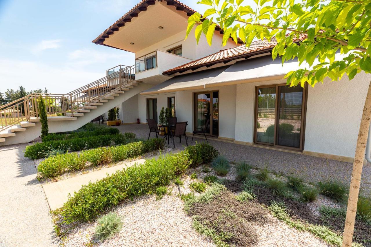 Varkes Suites 1 Nea Poteidaia Exterior photo